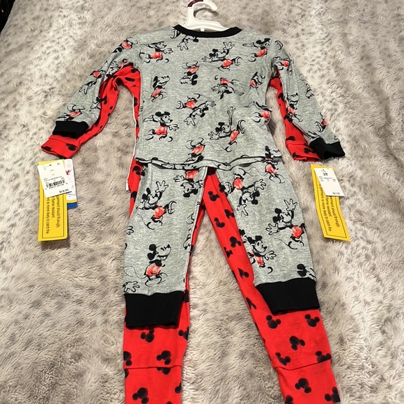Mickey Mouse 4 piece pajama set NWT size 3T - Picture 2 of 2